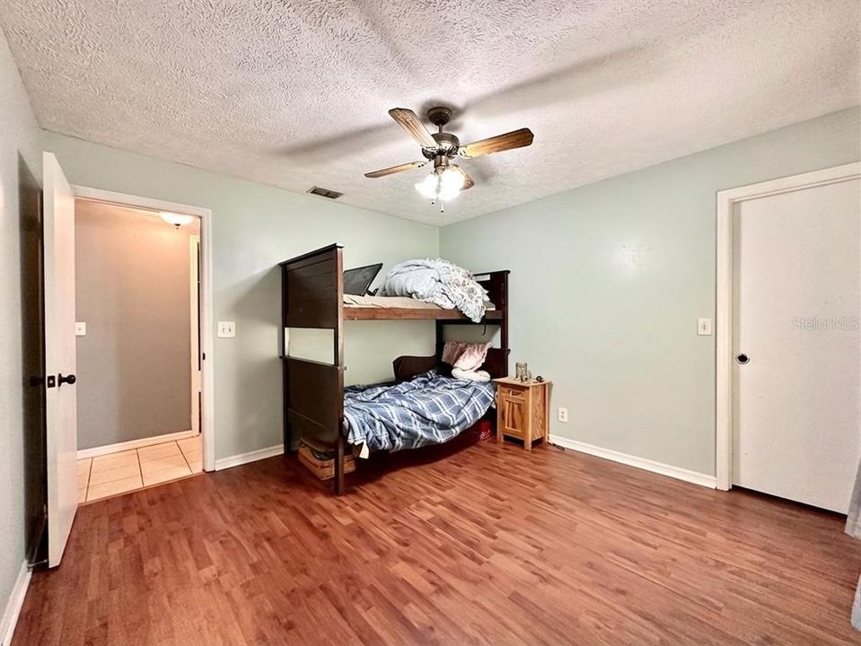 For Sale: $374,995 (3 beds, 2 baths, 2072 Square Feet)