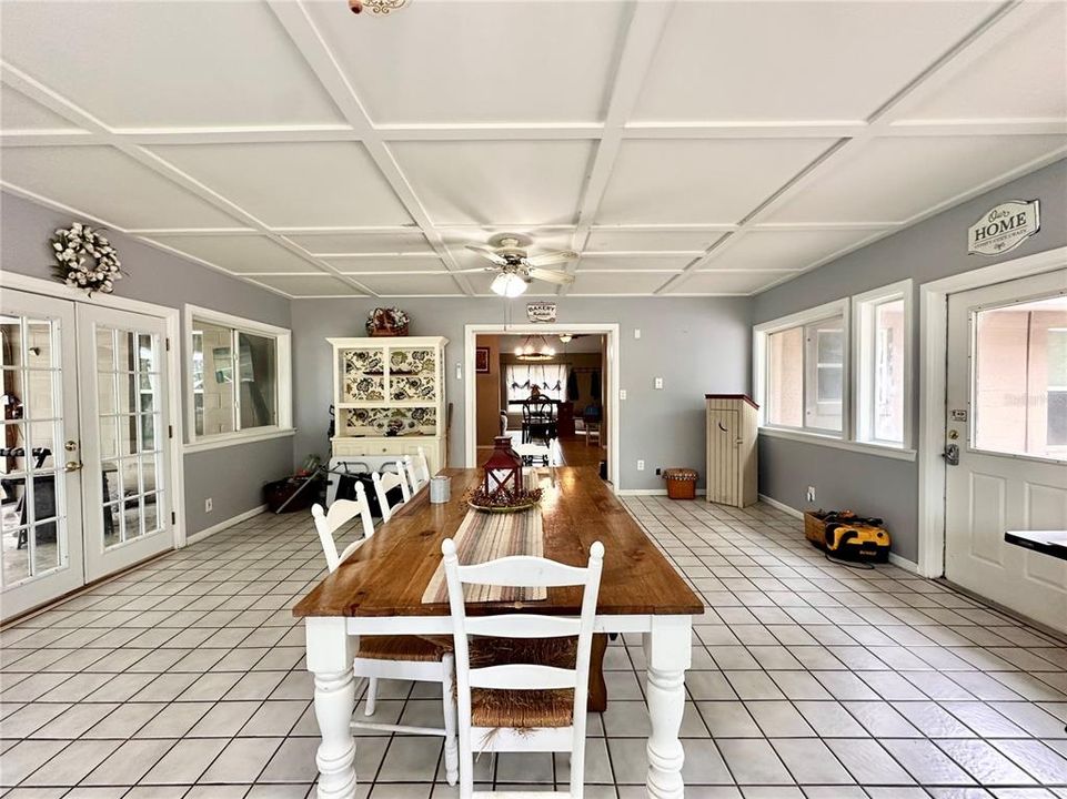 For Sale: $374,995 (3 beds, 2 baths, 2072 Square Feet)