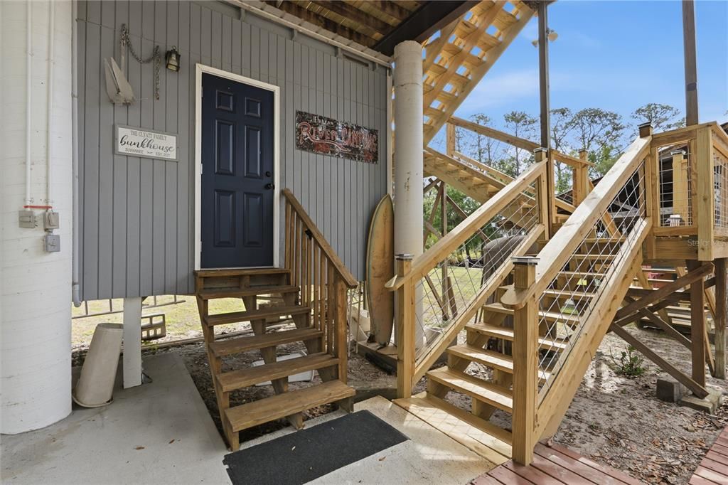For Sale: $365,000 (3 beds, 2 baths, 1125 Square Feet)