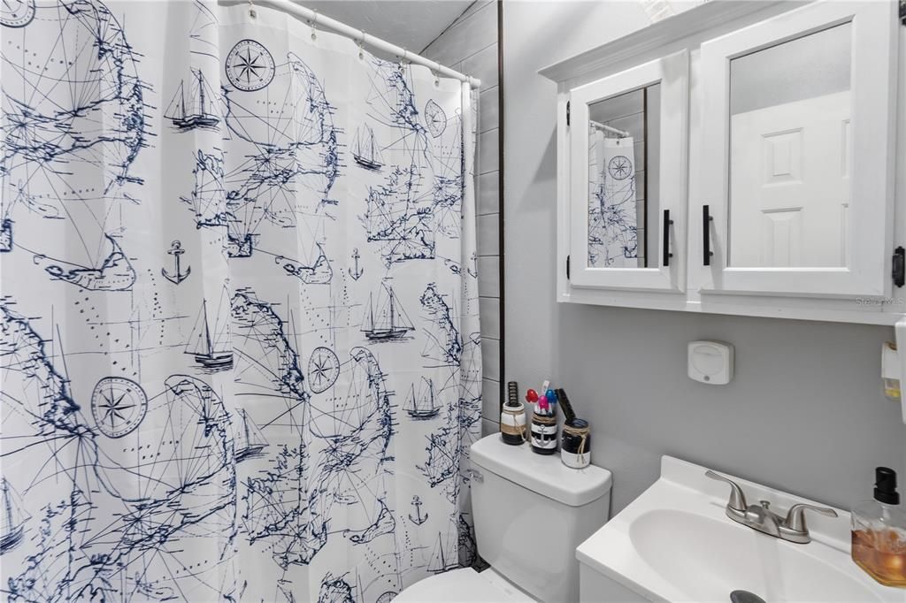 For Sale: $365,000 (3 beds, 2 baths, 1125 Square Feet)