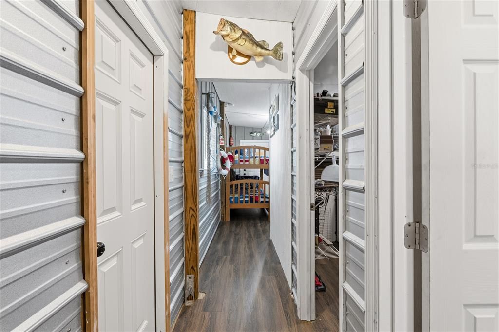 For Sale: $365,000 (3 beds, 2 baths, 1125 Square Feet)