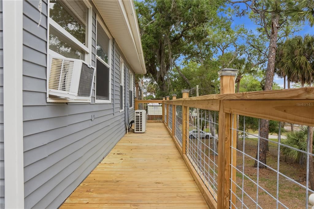 For Sale: $365,000 (3 beds, 2 baths, 1125 Square Feet)