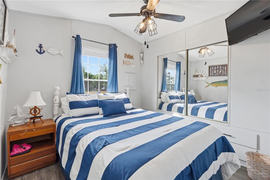 For Sale: $365,000 (3 beds, 2 baths, 1125 Square Feet)