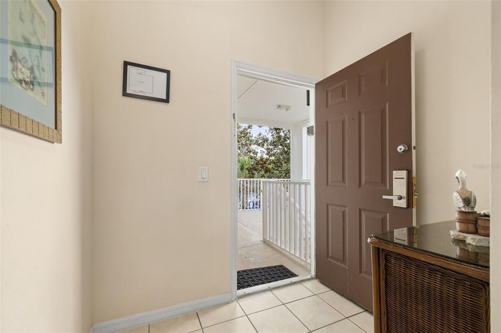 Active With Contract: $159,000 (2 beds, 2 baths, 1173 Square Feet)
