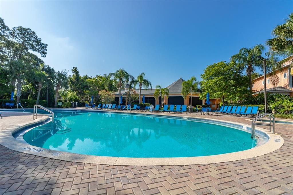Active With Contract: $159,000 (2 beds, 2 baths, 1173 Square Feet)