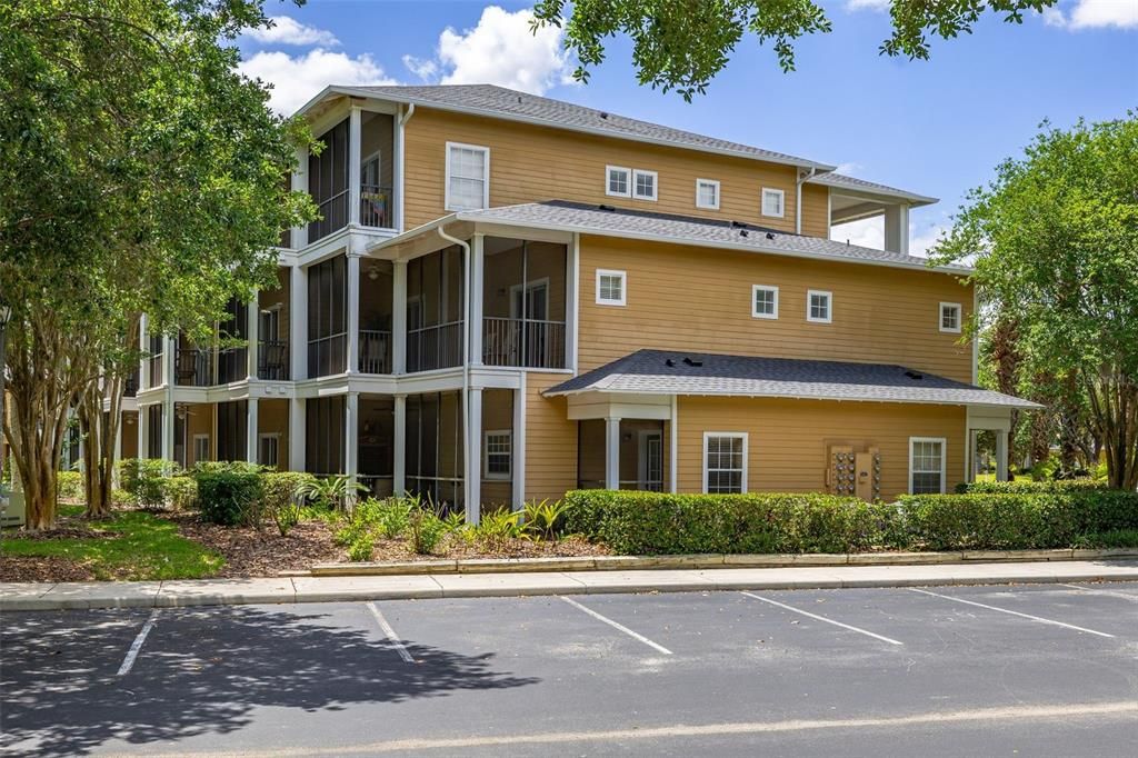 Active With Contract: $159,000 (2 beds, 2 baths, 1173 Square Feet)