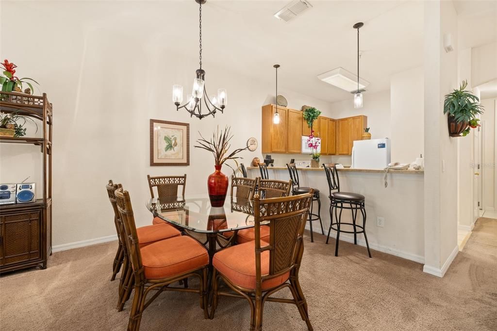 Active With Contract: $159,000 (2 beds, 2 baths, 1173 Square Feet)