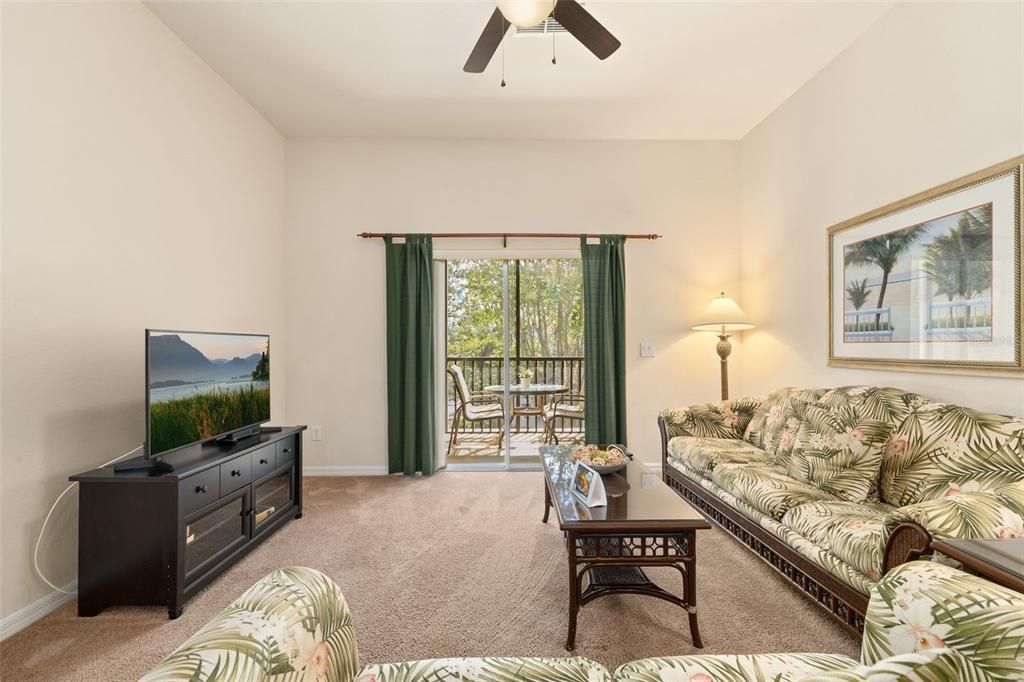 Active With Contract: $159,000 (2 beds, 2 baths, 1173 Square Feet)