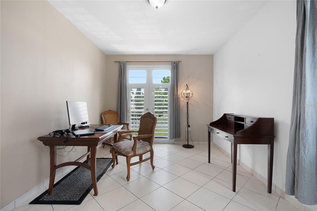En Venta: $765,000 (6 camas, 5 baños, 4412 Pies cuadrados)