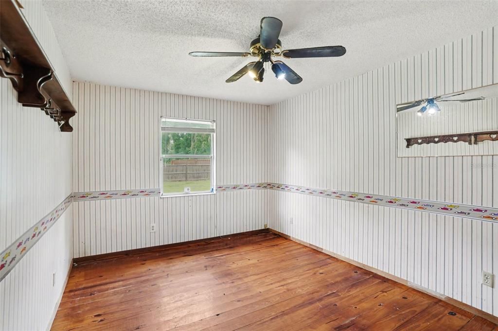 Activo con contrato: $280,000 (2 camas, 2 baños, 1479 Pies cuadrados)