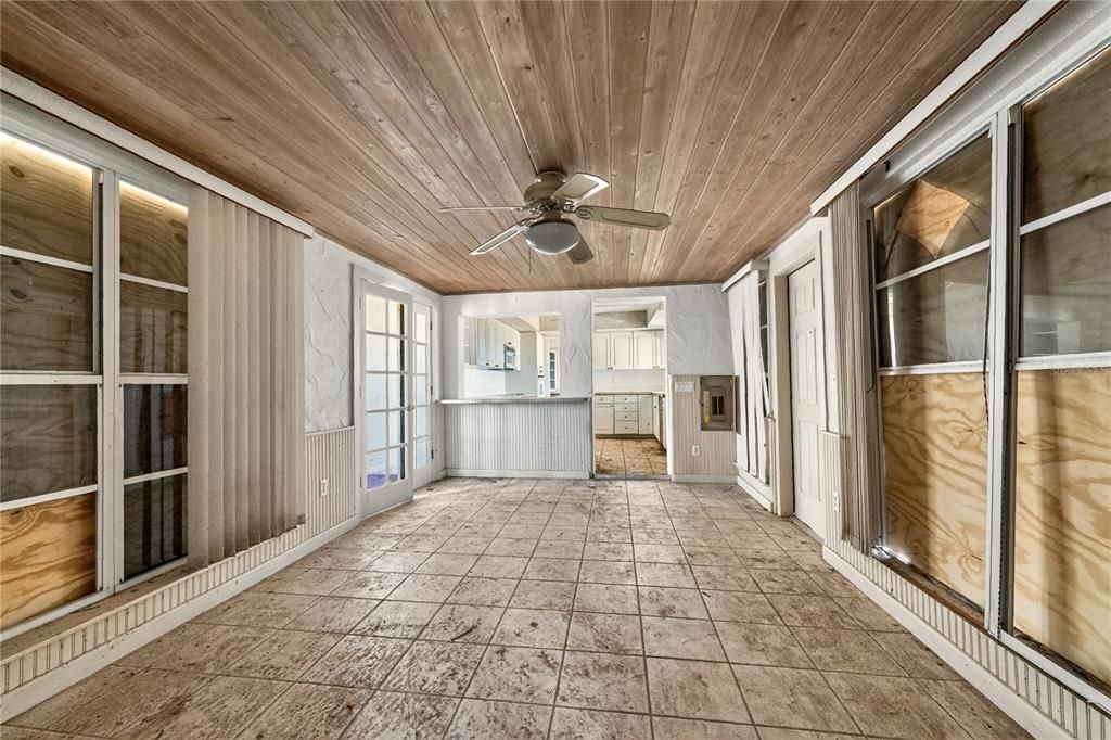 For Sale: $3,900,000 (2 beds, 1 baths, 1494 Square Feet)