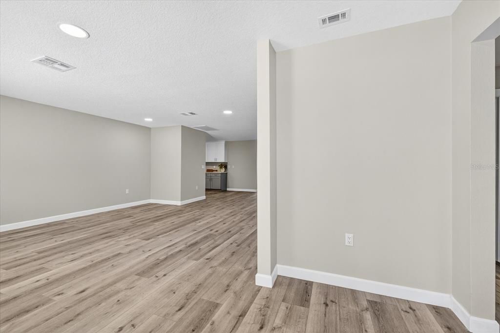 Active With Contract: $699,000 (3 beds, 2 baths, 1712 Square Feet)