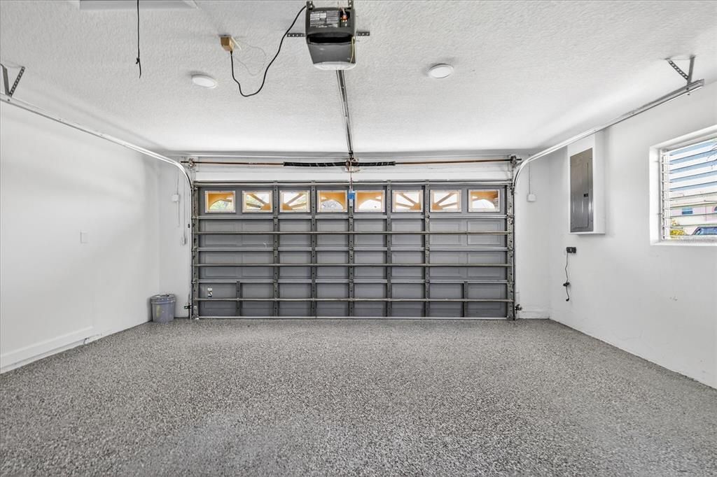 Active With Contract: $699,000 (3 beds, 2 baths, 1712 Square Feet)
