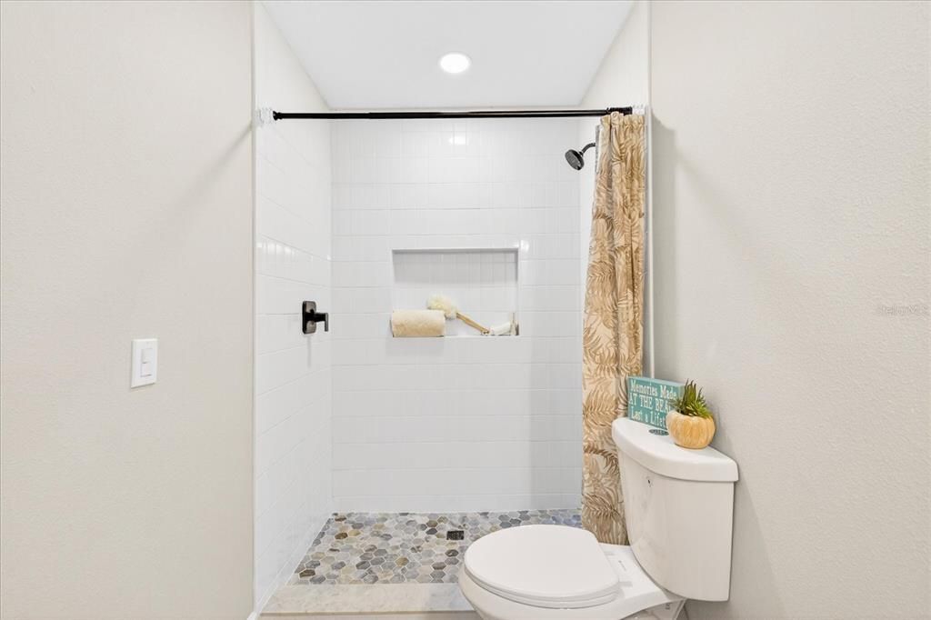 Active With Contract: $699,000 (3 beds, 2 baths, 1712 Square Feet)