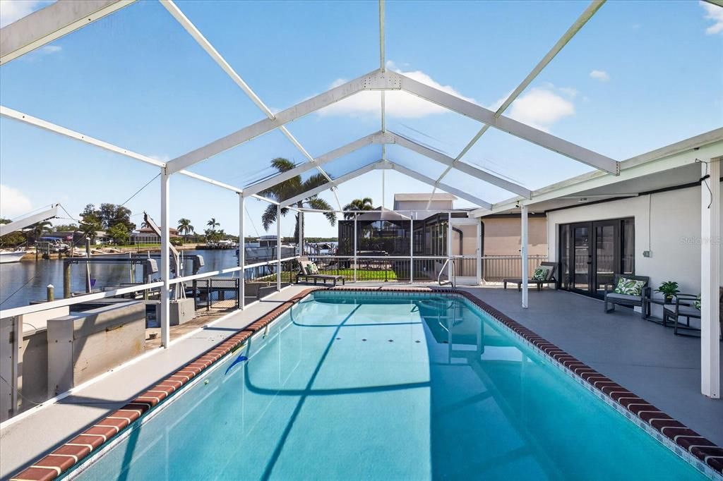Active With Contract: $699,000 (3 beds, 2 baths, 1712 Square Feet)