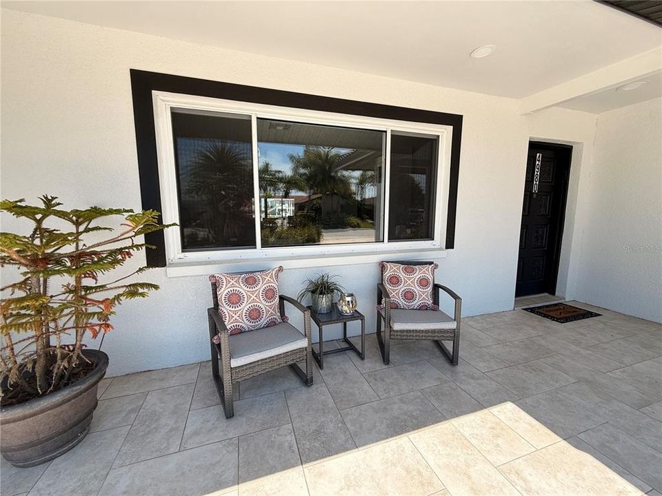 Active With Contract: $699,000 (3 beds, 2 baths, 1712 Square Feet)