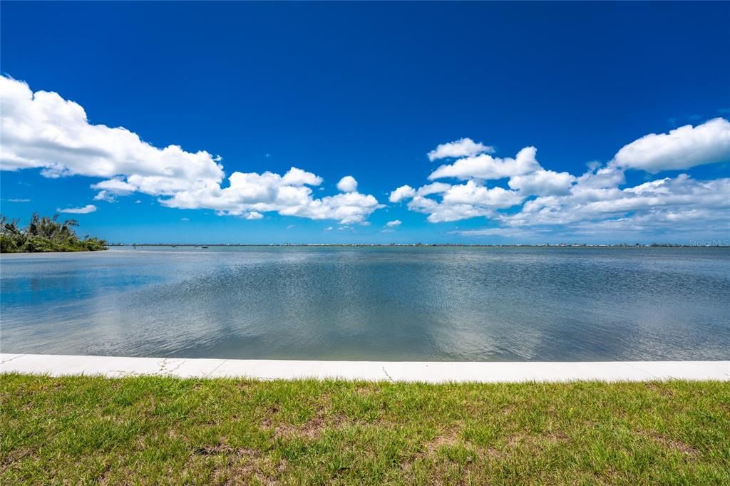 For Sale: $3,900,000 (4.37 acres)