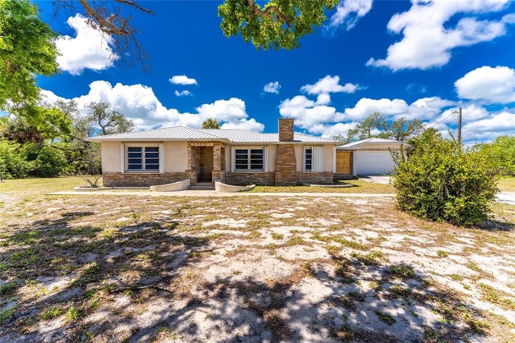 For Sale: $3,900,000 (4.37 acres)