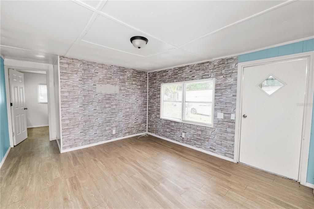 En Venta: $89,900 (3 camas, 2 baños, 672 Pies cuadrados)
