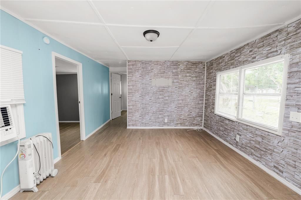 En Venta: $89,900 (3 camas, 2 baños, 672 Pies cuadrados)