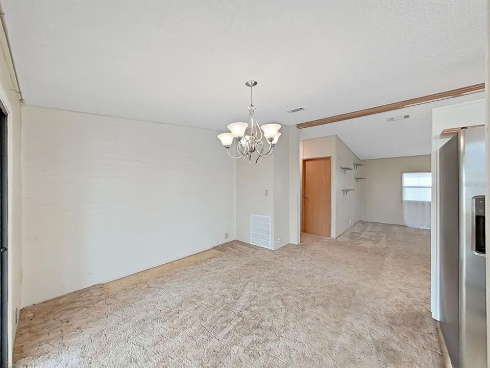 Activo con contrato: $140,000 (2 camas, 2 baños, 1372 Pies cuadrados)