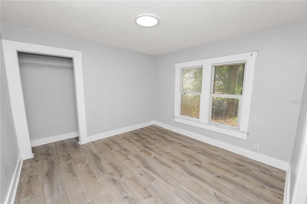 Activo con contrato: $179,000 (3 camas, 1 baños, 1184 Pies cuadrados)