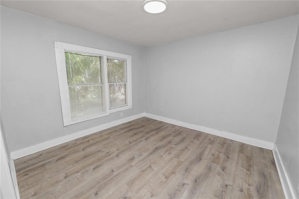 Activo con contrato: $179,000 (3 camas, 1 baños, 1184 Pies cuadrados)