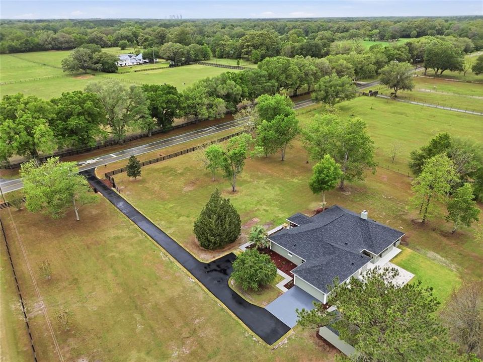 For Sale: $724,900 (4 beds, 3 baths, 3058 Square Feet)
