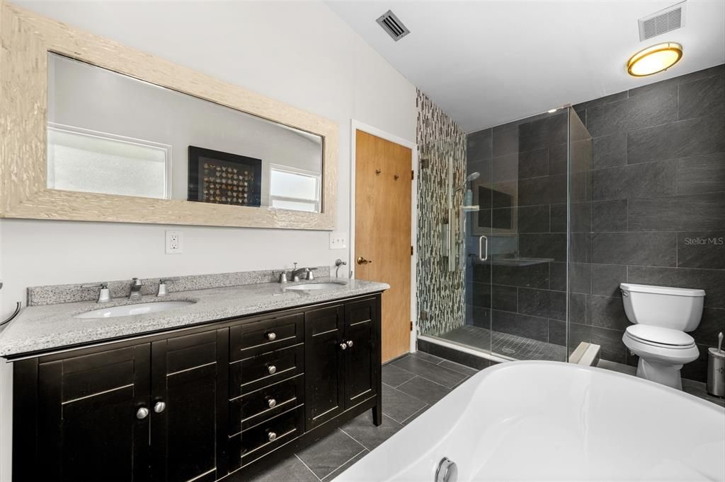 Active With Contract: $839,900 (4 beds, 4 baths, 3237 Square Feet)