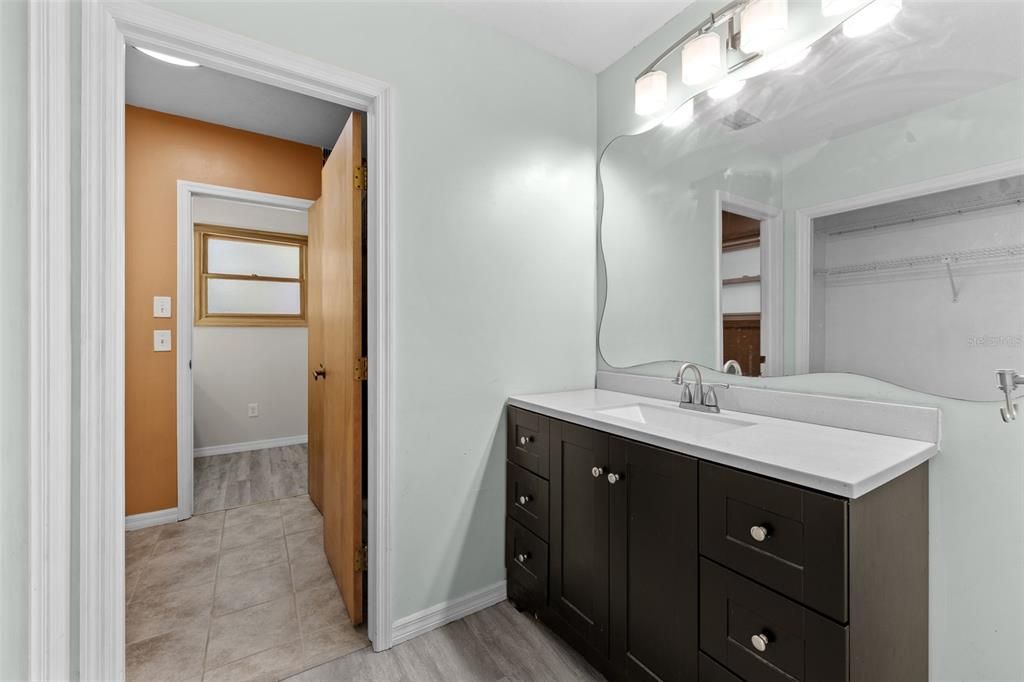 Active With Contract: $839,900 (4 beds, 4 baths, 3237 Square Feet)