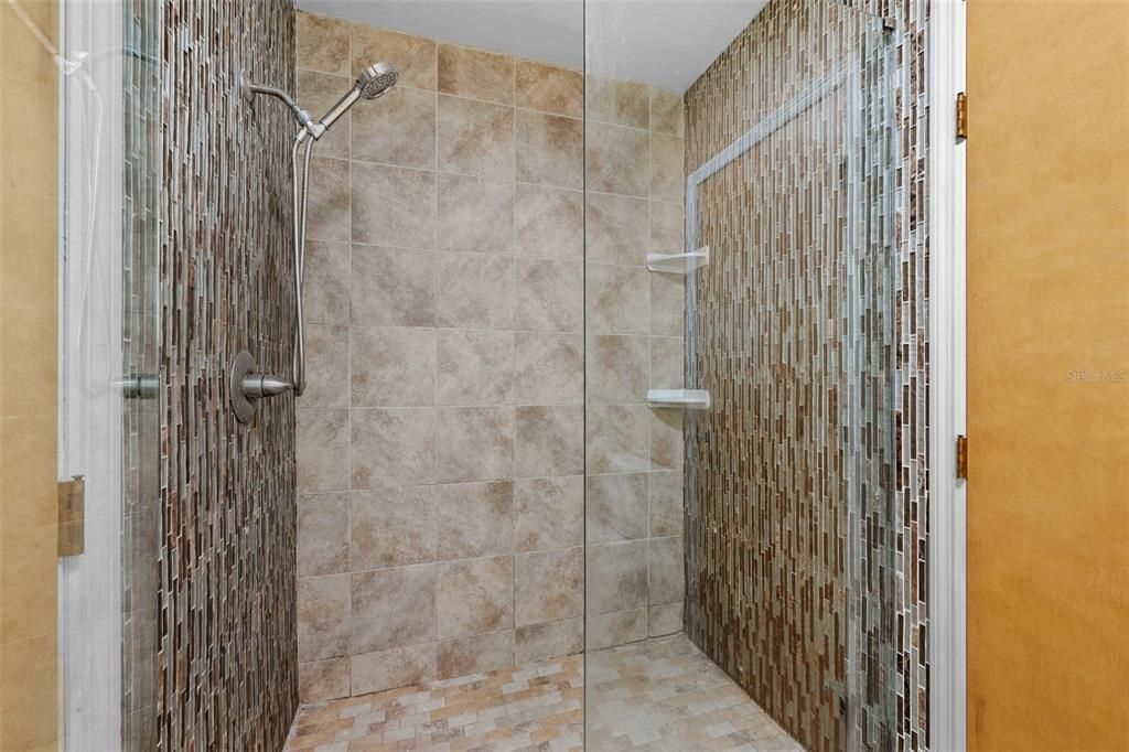 Active With Contract: $839,900 (4 beds, 4 baths, 3237 Square Feet)
