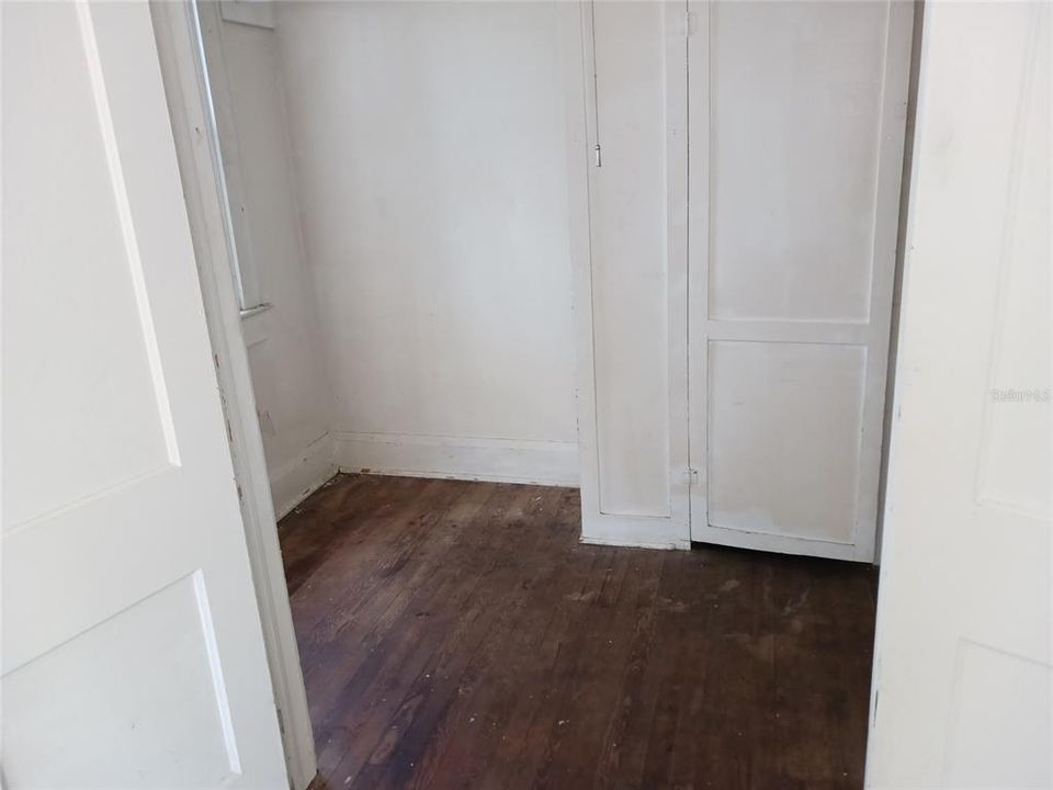 For Rent: $700 (2 beds, 1 baths, 683 Square Feet)