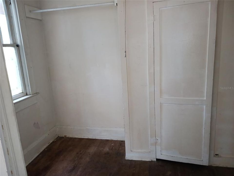 For Rent: $700 (2 beds, 1 baths, 683 Square Feet)