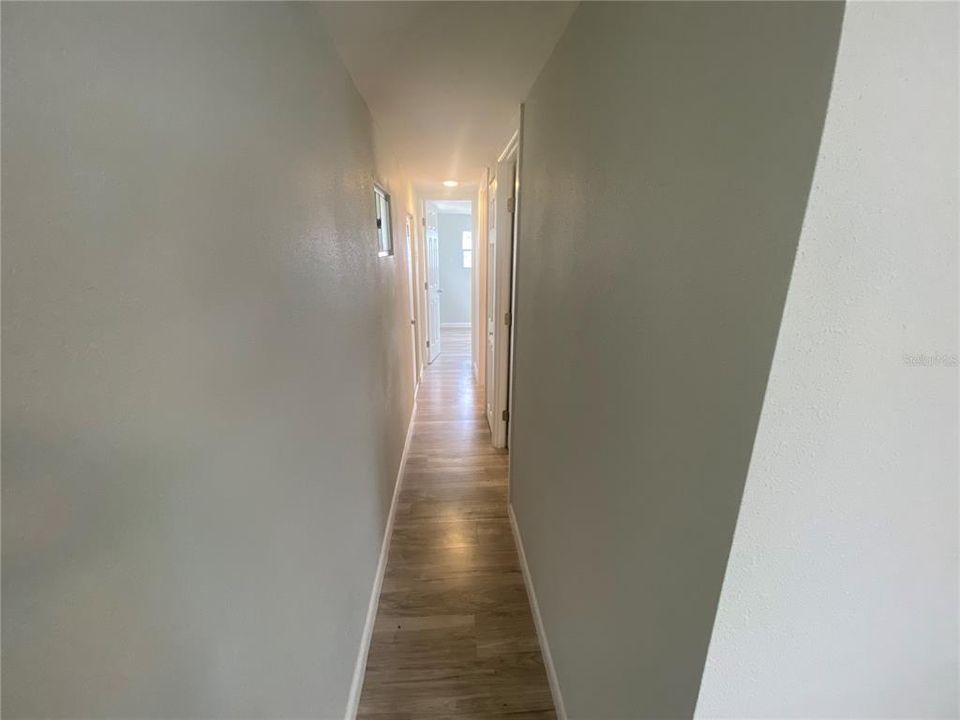 На продажу: $154,150 (2 спален, 1 ванн, 564 Квадратных фут)