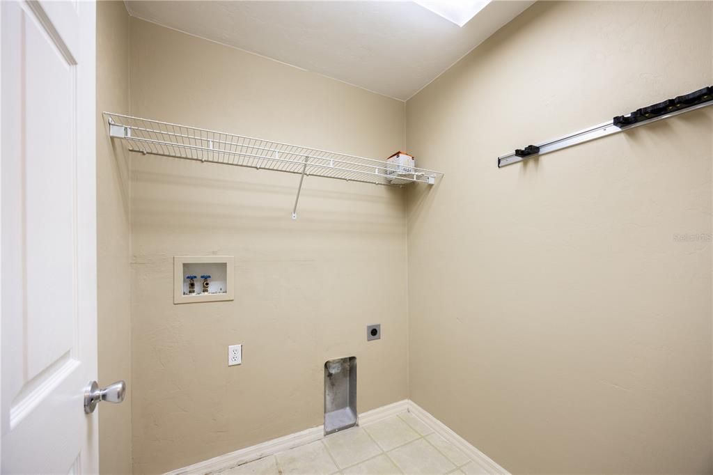 En Venta: $289,900 (3 camas, 2 baños, 1516 Pies cuadrados)