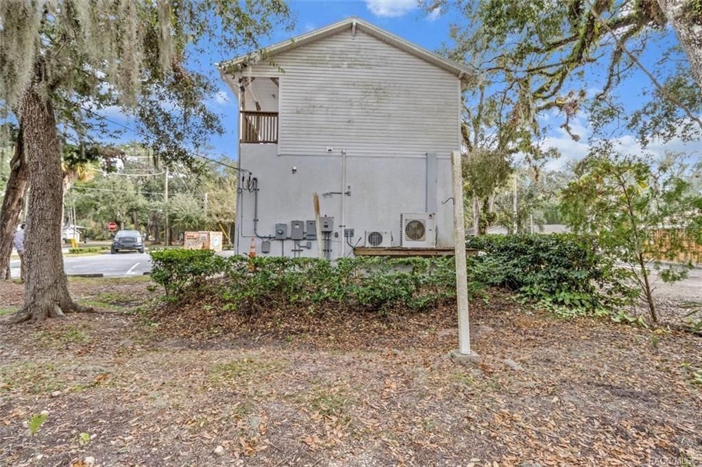 For Sale: $535,000 (1 beds, 1 baths, 1432 Square Feet)