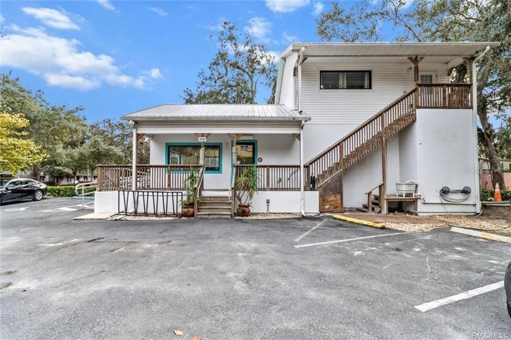For Sale: $535,000 (1 beds, 1 baths, 1432 Square Feet)