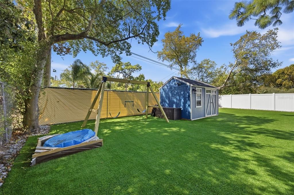 Active With Contract: $315,000 (3 beds, 1 baths, 1000 Square Feet)