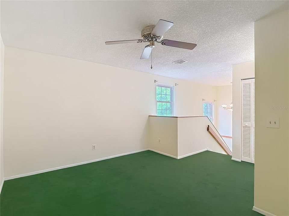 For Sale: $349,000 (2 beds, 1 baths, 1404 Square Feet)