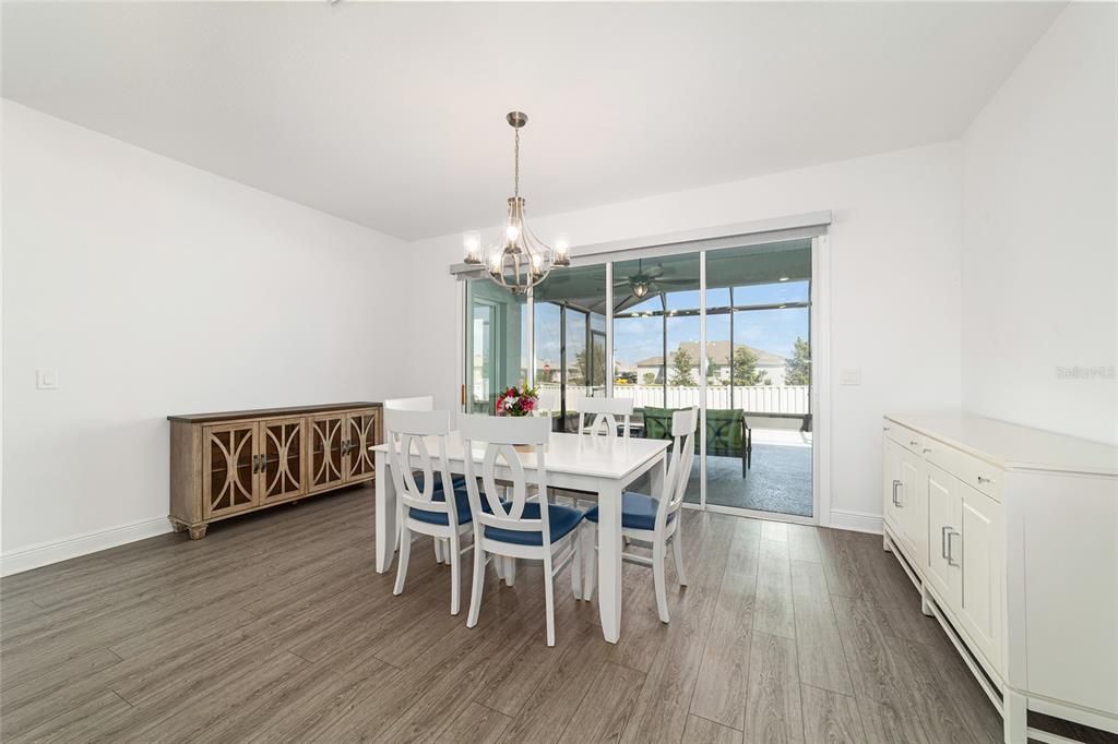 Active With Contract: $549,900 (3 beds, 3 baths, 2457 Square Feet)