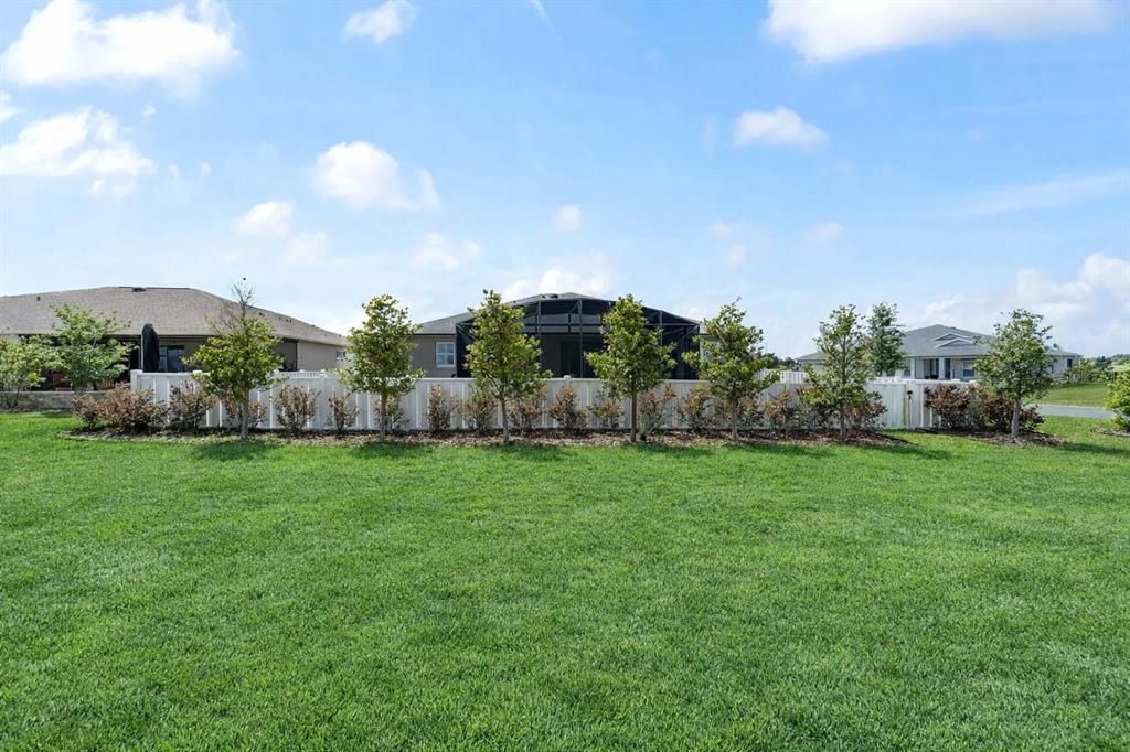 Active With Contract: $549,900 (3 beds, 3 baths, 2457 Square Feet)