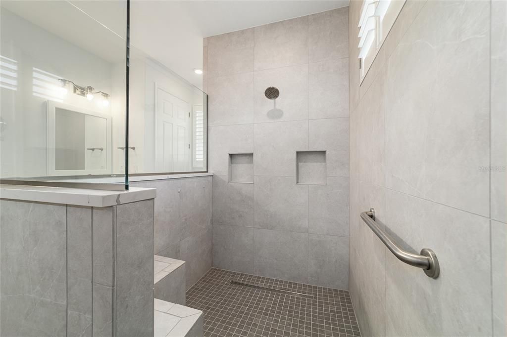 Active With Contract: $549,900 (3 beds, 3 baths, 2457 Square Feet)