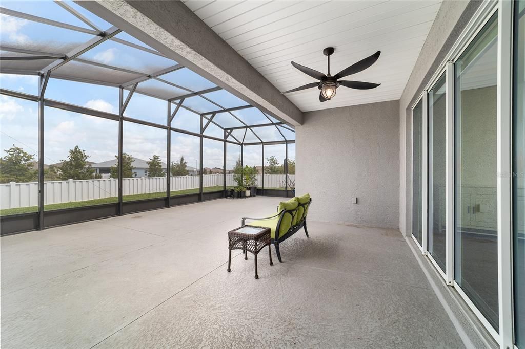 Active With Contract: $549,900 (3 beds, 3 baths, 2457 Square Feet)