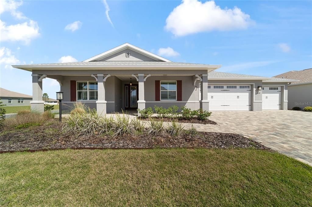 Active With Contract: $549,900 (3 beds, 3 baths, 2457 Square Feet)