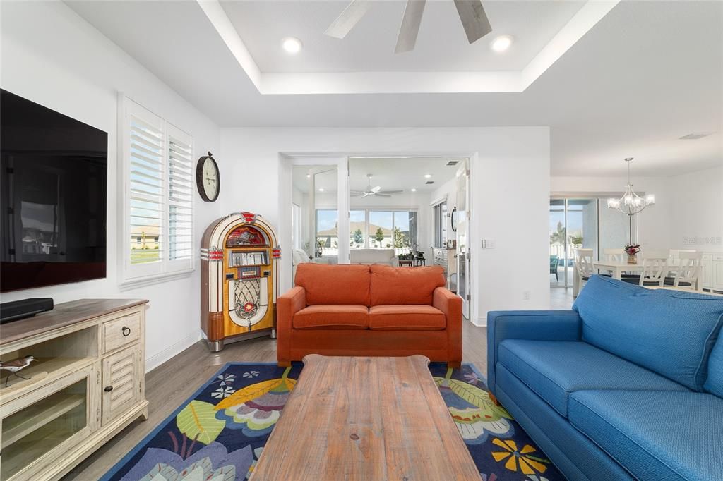 Active With Contract: $549,900 (3 beds, 3 baths, 2457 Square Feet)