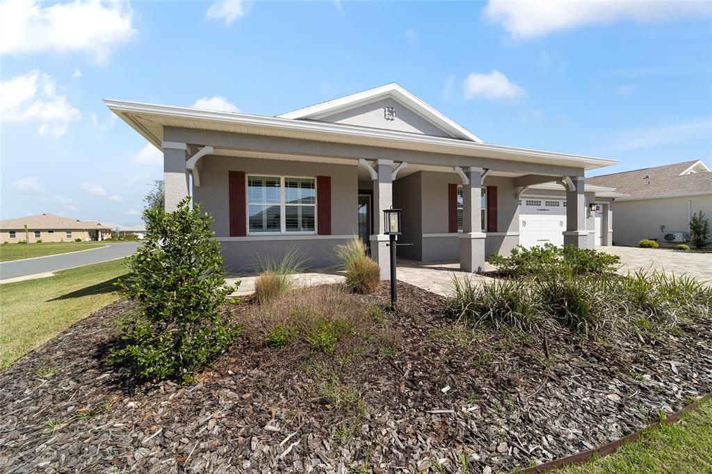 Active With Contract: $549,900 (3 beds, 3 baths, 2457 Square Feet)