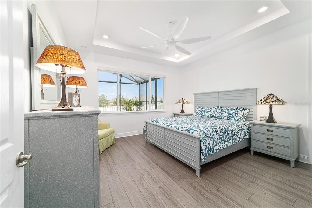 Active With Contract: $549,900 (3 beds, 3 baths, 2457 Square Feet)
