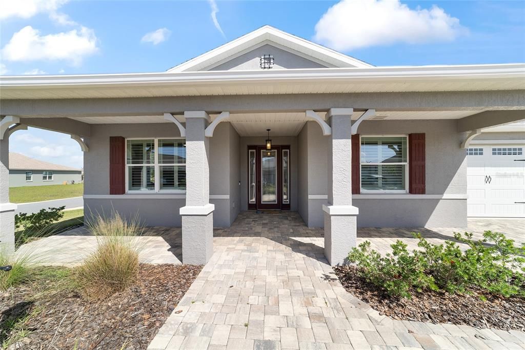 Active With Contract: $549,900 (3 beds, 3 baths, 2457 Square Feet)