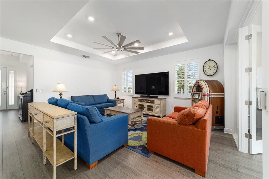 Active With Contract: $549,900 (3 beds, 3 baths, 2457 Square Feet)