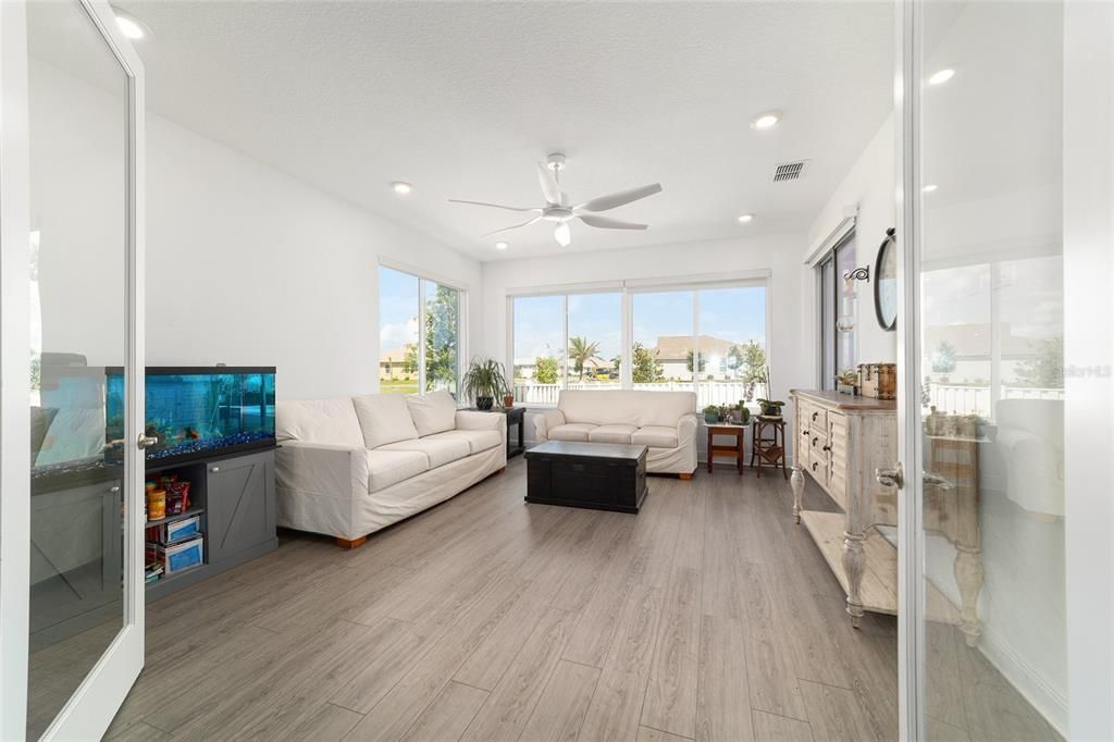Active With Contract: $549,900 (3 beds, 3 baths, 2457 Square Feet)